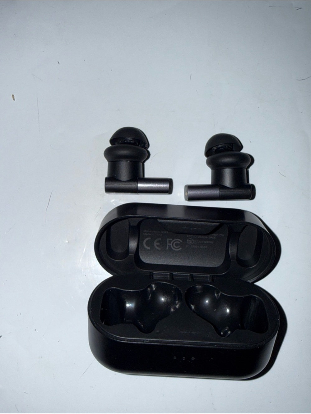 Status Between Pro Model SAEE-3X In Ear Wireless Headphones - Black